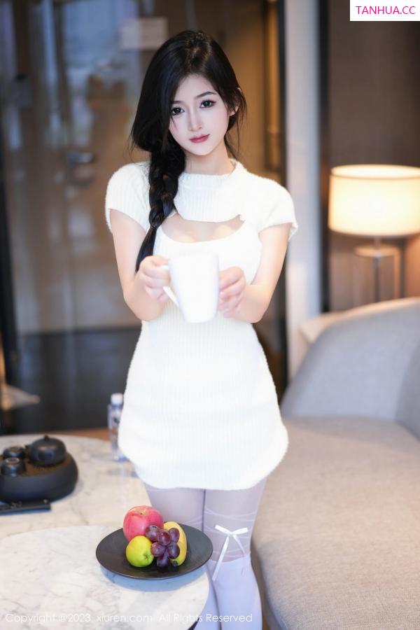   [XiuRen]高清写真图 2023.10.20 No.7541 谭小灵 丝袜美腿第4张图片